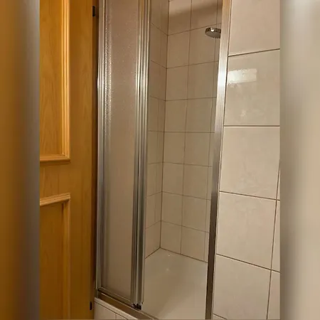 Val Roc - Dachwohnung West *